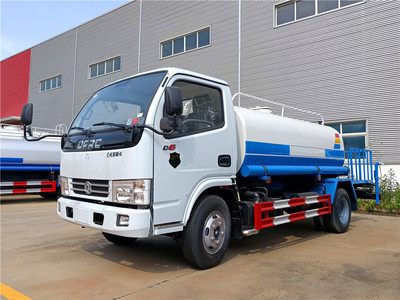 東風145綠化灑水車 多功能環保利器在建設與綠化中的應用